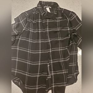 H&M Plaid design dress shirt